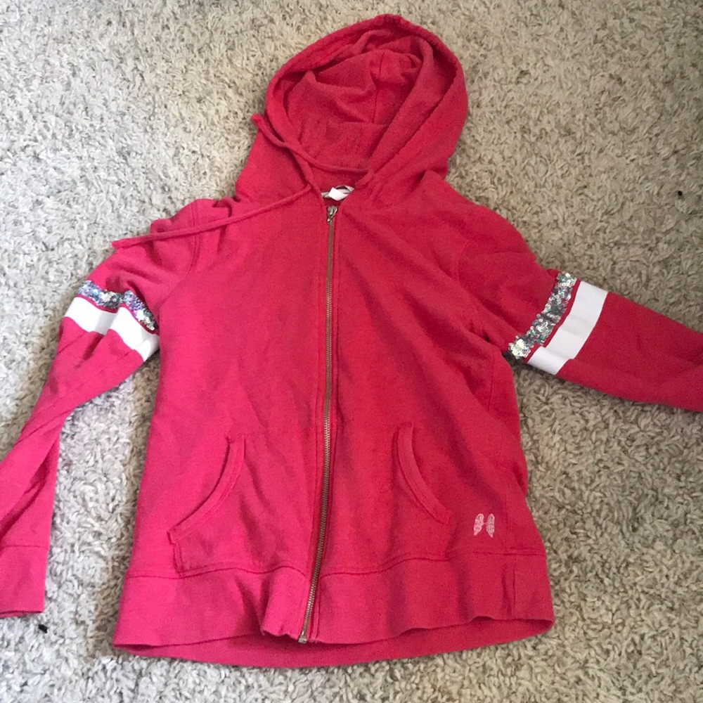 VS zip up